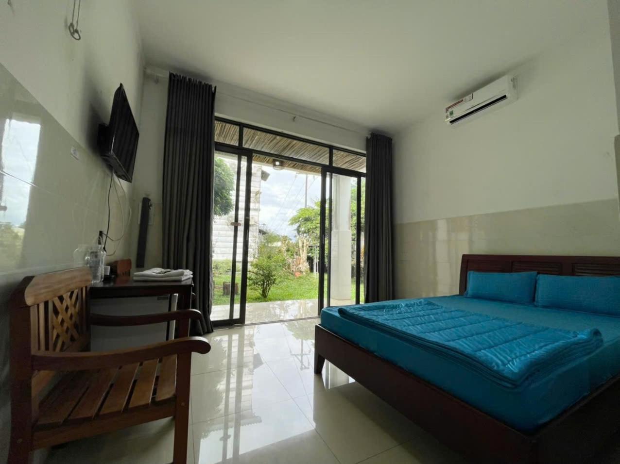 Thu Hien Hotel Pleiku - By Bay Luxury Plei Holang Exterior photo