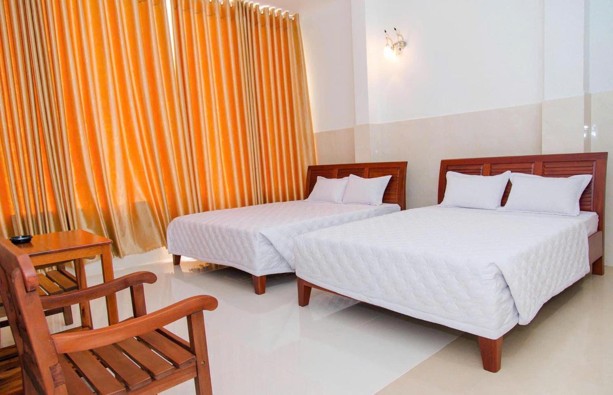Thu Hien Hotel Pleiku - By Bay Luxury Plei Holang Exterior photo